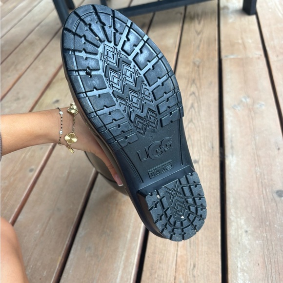 UGG Women's Shaye Glossy Black Rain Boots - Picture 4 of 4